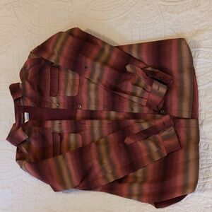 Columbia omni-wick button up tunic